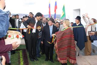 Acto de inauguración del campus en Sucre