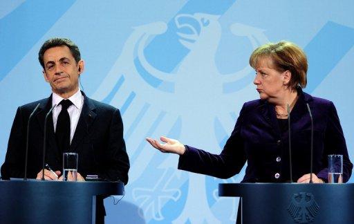 Angela Merkel y Nicolas Sarkozy, en una rueda de prensa en la Cancillería en Berlín