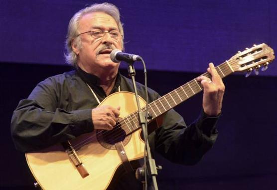 El cantante y compositor salteño César Isella