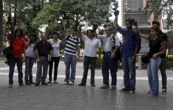 Reporteros gráficos recordaron a Cabezas en Plaza Independencia