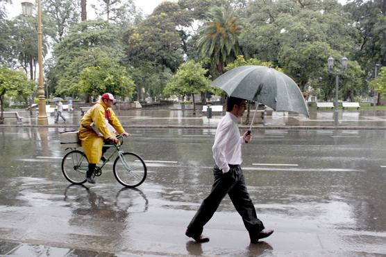 Alertas por lluvias en el norte argentino