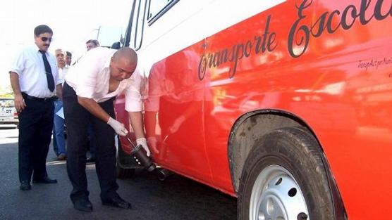 Inspección a transportes escolares