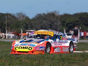 El piloto Lionel Ugalde, con Ford Falcon, se adjudicó la primera carrera del año del Turismo Carretera