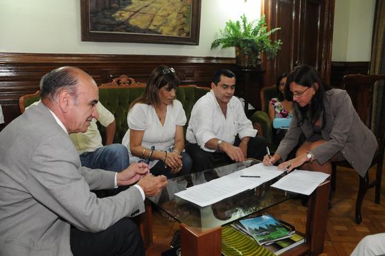 Firma del acuerdo