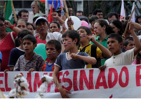 Campesinos llegan a Asunción ayer