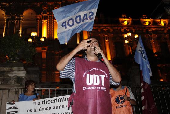 SADOP y UDTE movilizarán a las 19 en Plaza Independencia