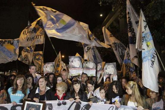 Madres y Abuelas de Plaza de Mayo acompañaron ayer a Susana Trimarco, madre de Marita Verón