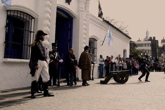 Mañana a las 12 en el Paseo de la Independencia, frente a la Casa Histórica