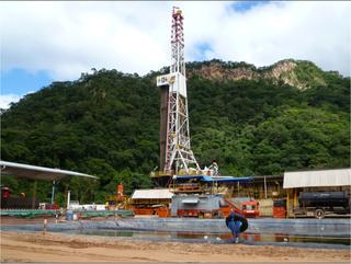 Pozo petrolero en Santa Cruz de la Sierra