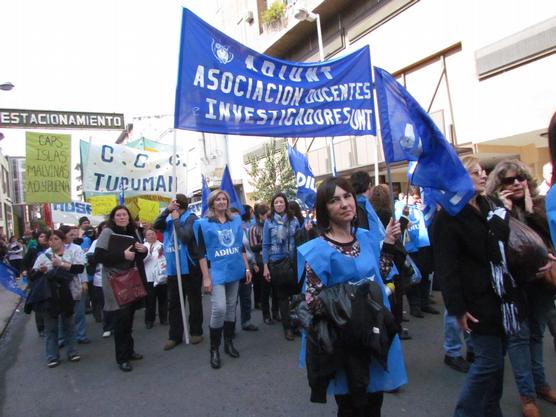 Los docentes de la UNT agremiados en ADIUN movilizarán mañana al Consejo Superior y realizarán un paro por 24 horas el miércoles