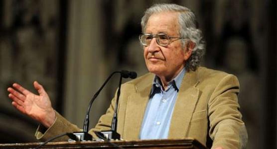 El filósofo norteamericano Noam Chomsky