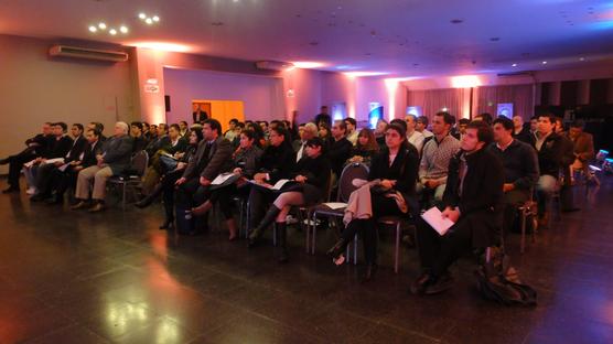 Gran concurrencia en la presentación