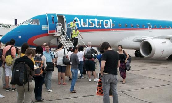 Los turistas que aprovechan el feriado del 25 de mayo para tomarse unas minivacaciones