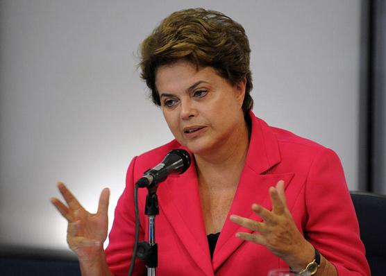 Rousseff preocupada por España