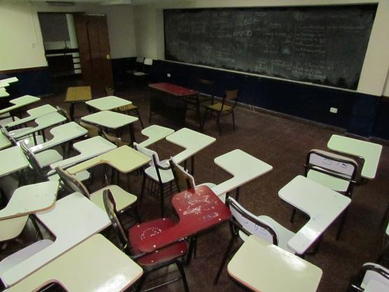 Docentes universitarios paran hasta el viernes