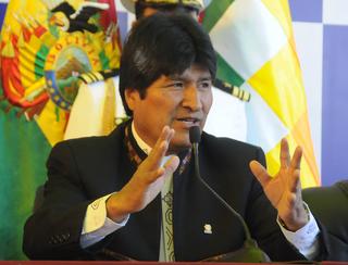 Morales en dialogo con la prensa ayer