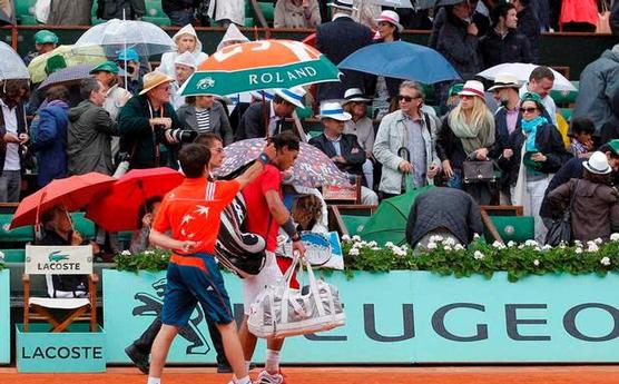 Nadal vencía a Djokovic pero se suspendió por la lluvia