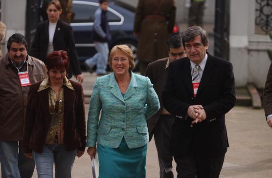 Escalona junto a Bachelet