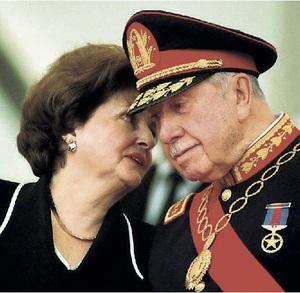 Pinochet y su mujer la que heredó fortuna 