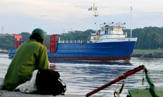 Barco en el puerto