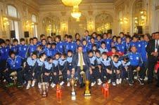 Los chicos campeones en Casa de Gobierno