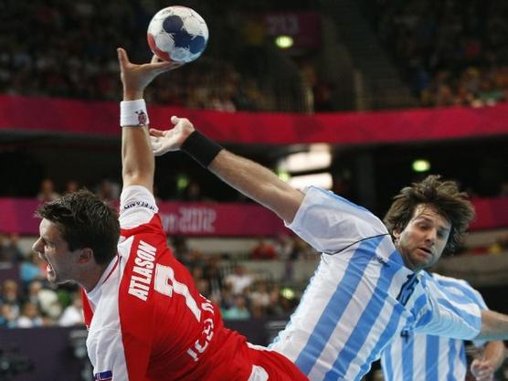 El seleccionado argentino de handball masculino perdió ayer frente a Islandia por 31 a 25 en su debut en los Juegos Olimpicos