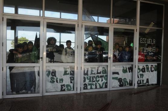 Alumnos de Agricultura movilizarán al Rectorado