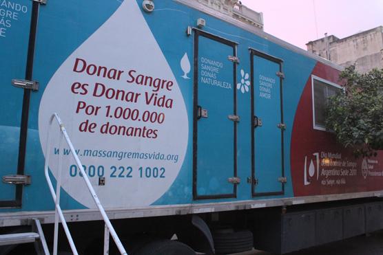 Los móviles para realizar las donaciones estarán hasta hoy en la Plaza Independencia de 9.30 a 17