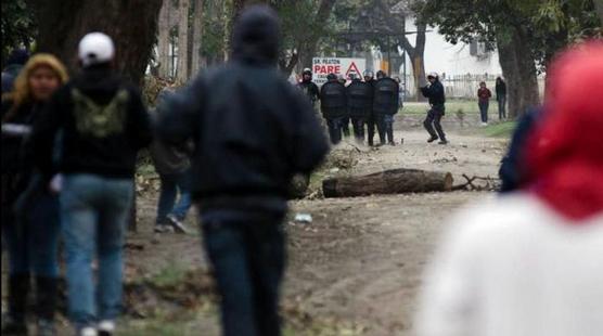 Violenta represión contra trabajadores de Tabacal en Salta