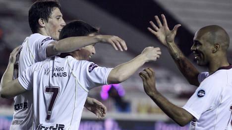 Lanús se quedó con los tres puntos