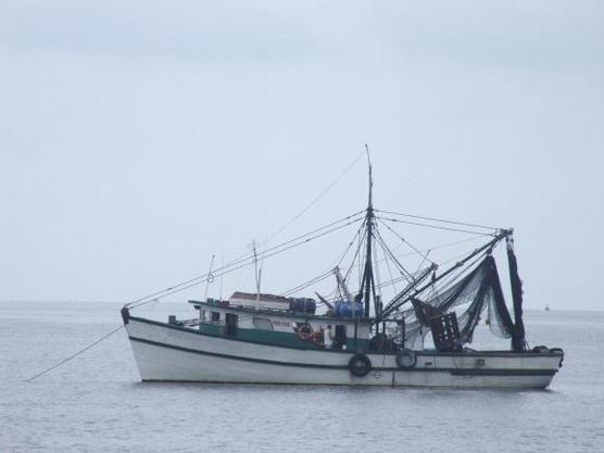 Bque de pesca de arratre ecuatoriano