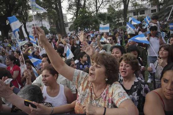 Una multitud de tucumanos participó ayer, durante los festejos por el Bicentenario de la Batalla de Tucumán