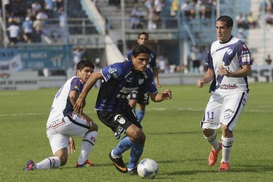 Atlético le ganó 2 a 1 a Deportivo Merlo