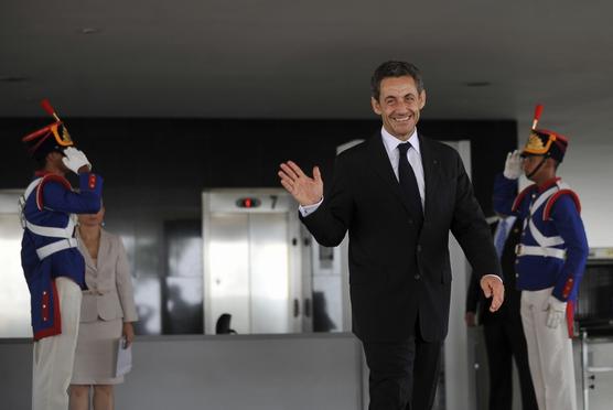 Sarkozy arriba al aeropuerto de Brasilia