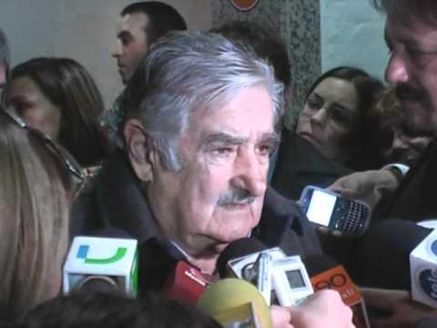 Mujica espera negociar en Venezuela