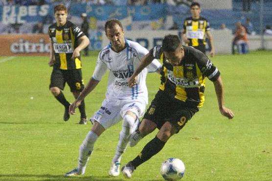 Triunfo de Atlético sobre Olimpo por 2 a 0