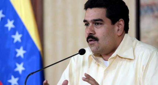 Maduro ante los periodistas ayer