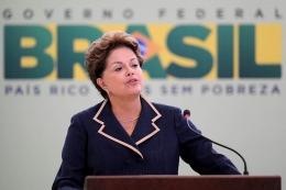 Rousseff durante el anuncio ayer