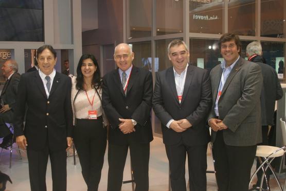 Autoridades argentinas en la feria