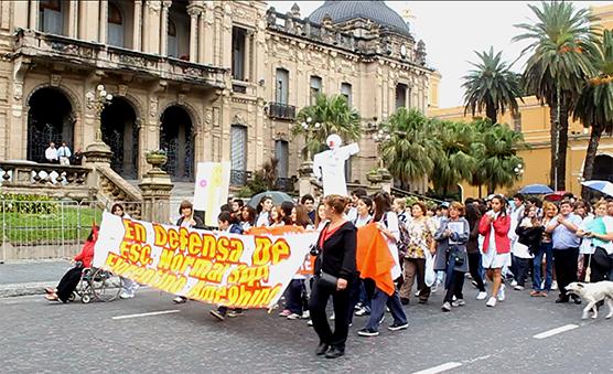 Protestaron contra desplazamiento de cargos en Escuelas Normales