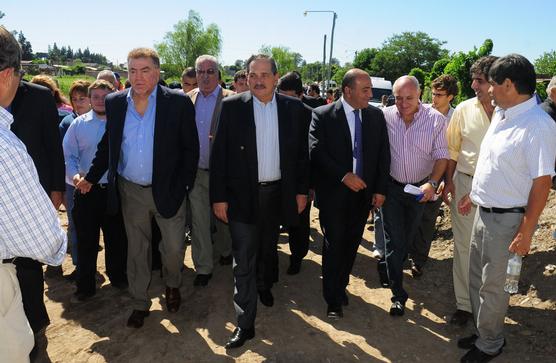 Alperovich, Amaya , Manzur y Durán recorriendo la obra