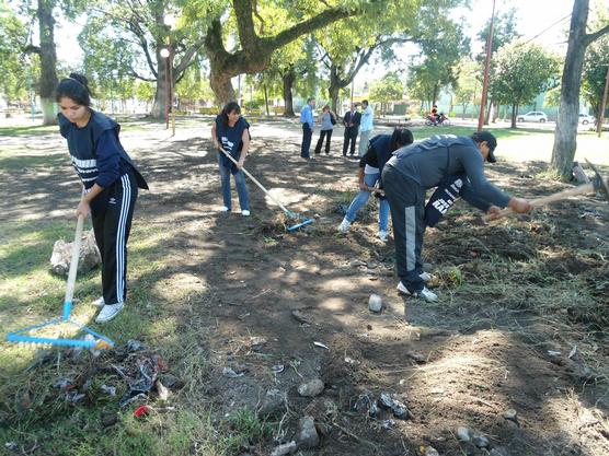 Trabajos para construir la pista de salud