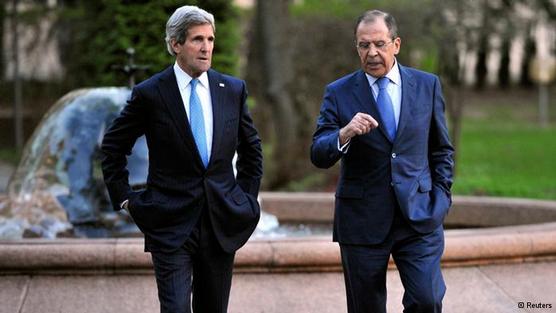  John Kerry, y su par ruso, Serguei Lavrov