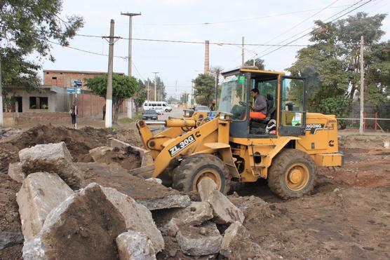 Trabajos en calle Américo Vespucio