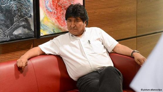 Evo Morales en el aeropuerto de Viena el martes