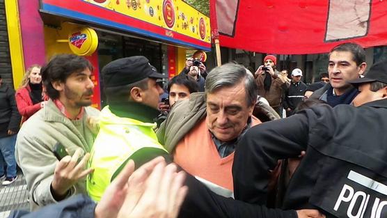 Impidieron que Lebbos se manifieste en Plaza Independencia