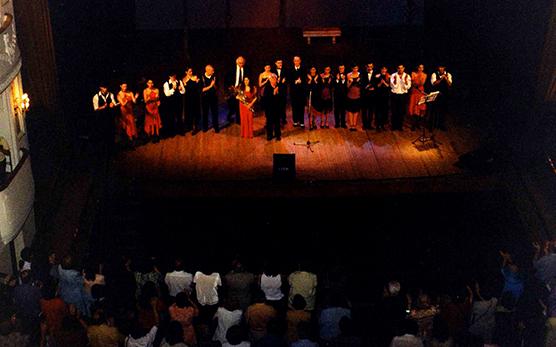 Teresita Terraf en un show de baile, música y poesía