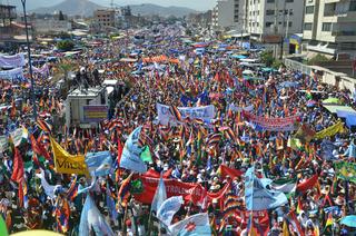 Impresionante movilización en Cochabamba