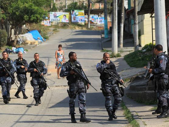 Los operativos en favelas son permanentes