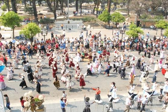 Un Ballet Estable de Folklore para Tucumán